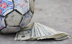 В Уэльсе арестованы организаторы договорного матча