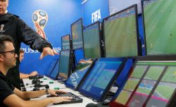 Введение VAR в Лиге Чемпионов может произойти в...