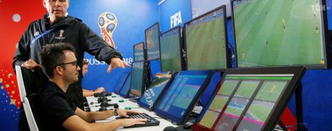 Введение VAR в Лиге Чемпионов может произойти в...