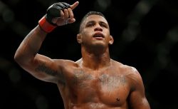 Претендент на титул UFC призвал убрать МакГрегора из...