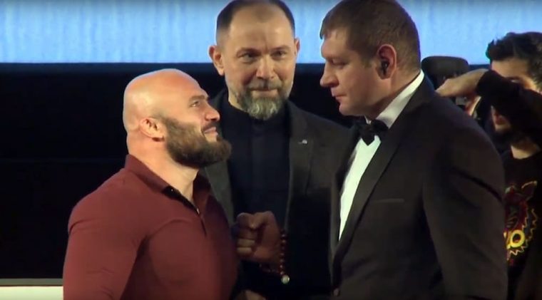 Бой Емельяненко и Исмаилова не состоится в Москве