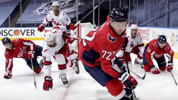 В НХЛ известны пары четвертьфиналистов