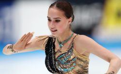 Стало известно, как Алина Загитова сдала ЕГЭ