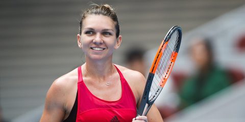 Халеп выиграла первый теннисный турнир после рестарта...