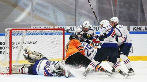 Матч МХЛ завершился с 29 драками