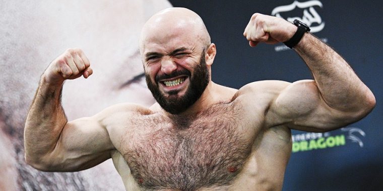Магомед Исмаилов хочет видеть Дзюбу в качестве ринг-гёрл