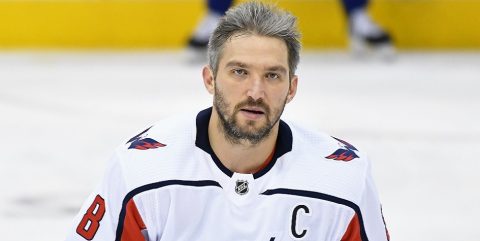 Овечкин решил выпросить максимальную зарплату у...