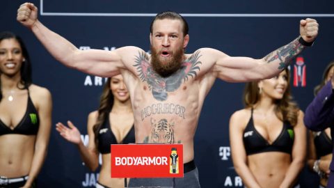МакГрегор назвал дату благотворительного боя с Порье
