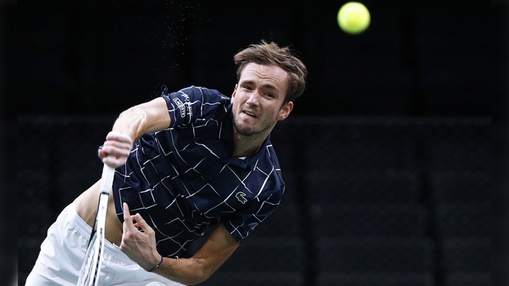 Медведев поднялся выше легенды тенниса в рейтинге ATP