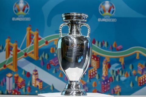 Глава оргкомитета Евро-2020 рассказал о допуске...