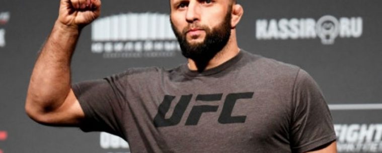 Российский боец UFC, устроивший драку на свадьбе, уволен из промоушена