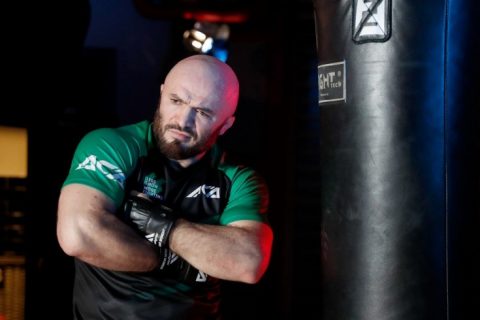 Магомед Исмаилов избил водителя для рекламы сериала...