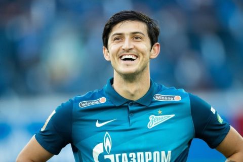 Азмун обошел многих звезд в номинации «Лучший...