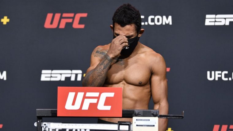 Боец UFC установил необычный антирекорд организации