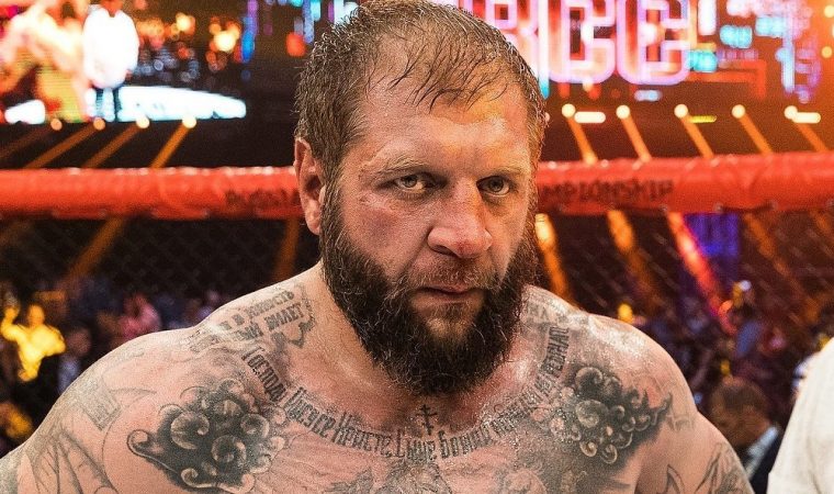 Александр Емельяненко проведет бой на кулаках