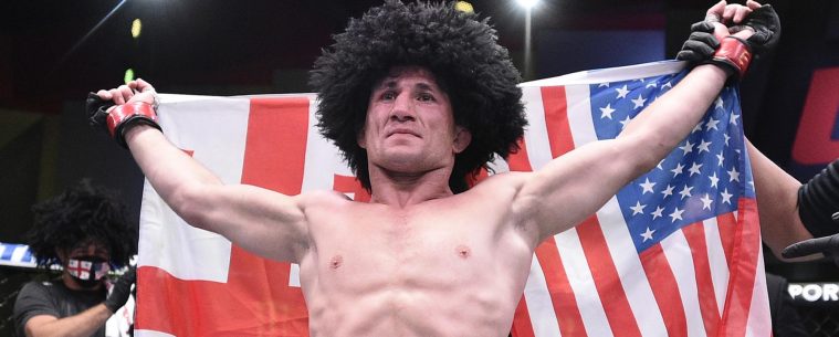 Грузинский боец UFC курьезно разбил голову об лед (видео)