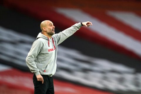 Гвардиола перевел крупную сумму фонду помощи беженцам