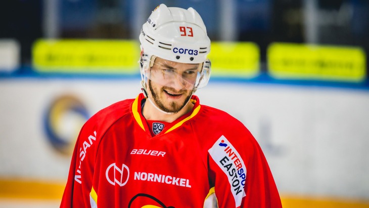 Нападающий команды «Йокерит» Петер Регин.
