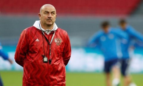 Известно, сколько Черчесов получает за победу в матчах