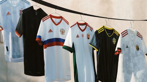 Участники Евро-2020 представили гостевые комплекты форм