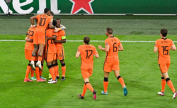 Нидерланды выиграли группу C на Евро-2020 после двух...