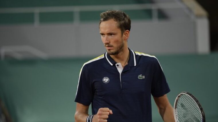 Даниил Медведев — Таллон Грикспур где смотреть матч ATP Дубай 28 февраля 2026 и во сколько начало