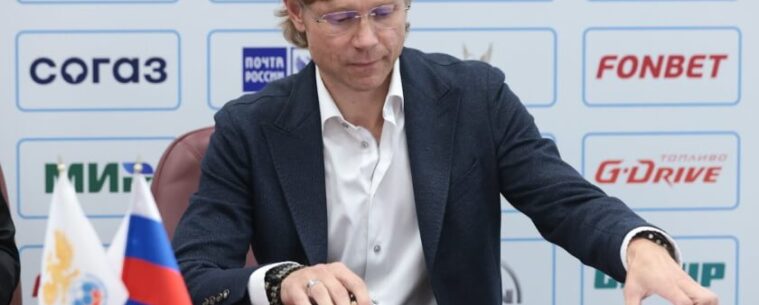 Букмекеры оценили шансы на выход России на ЧМ-2022 после смены тренера