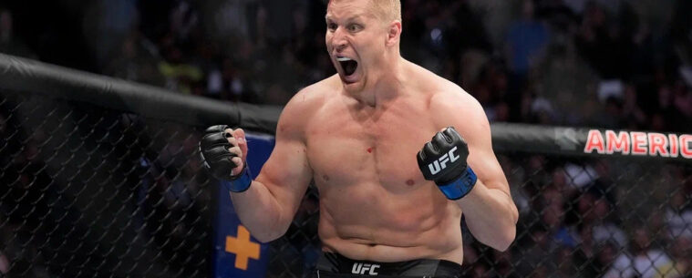 Сергей Павлович победил Кертиса Блейдса на UFC Fight Night 222