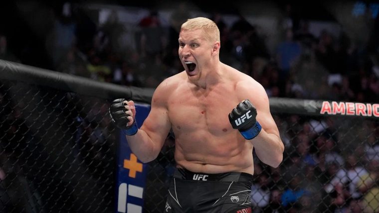 Сергей Павлович победил Кертиса Блейдса на UFC Fight Night 222