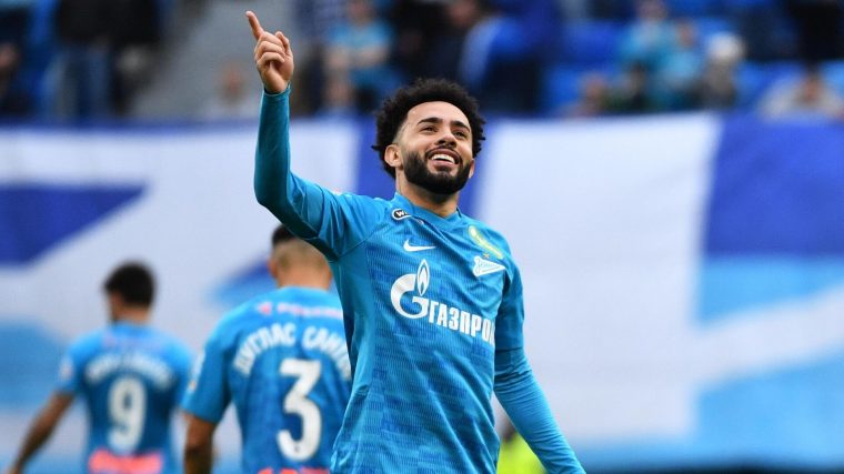 Агент Клаудиньо заявил, что игрок пока не переходит во «Фламенго»
