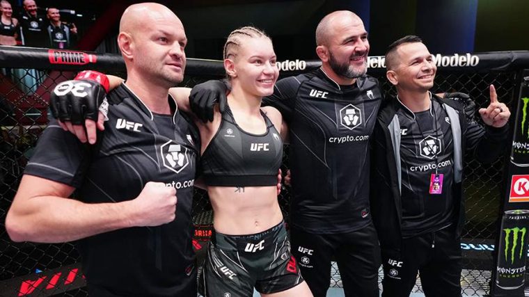 Россиянка Дудакова удачно дебютировала в UFC
