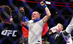 Петр Ян победил Сонга Ядонга на турнире UFC 299
