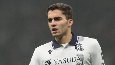 Стал известен срок, на который выбыл Арсен Захарян