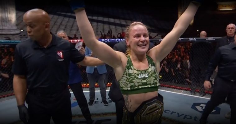 На UFC 306 состоялись две титульные смены