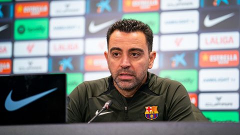 «Барселона» просит у Хави вернуть iPad и iPhone,...