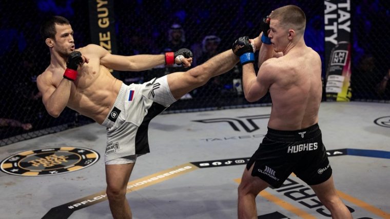 Усман Нурмагомедов победил Пола Хьюза и защитил титул чемпиона Bellator
