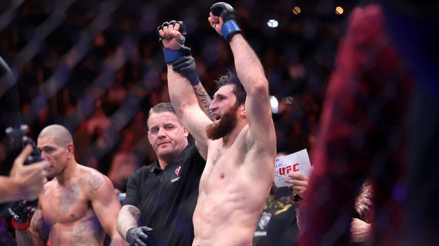 Магомед Анкалаев — новый чемпион UFC среди полутяжей