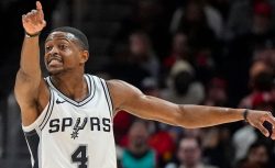 «Сан-Антонио» потерял второго игрока до конца сезона