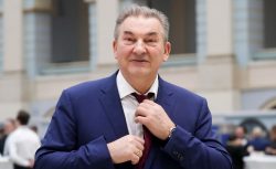 Владислав Третьяк обозначил в чем Россия лучше Канады