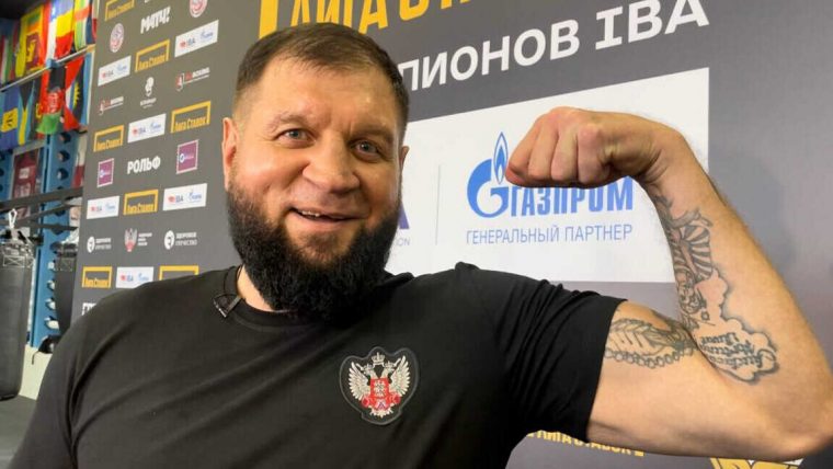 Стало известно, будет ли Александр Емельяненко продолжать карьеру