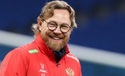 Валерий Карпин официально станет главным тренером...