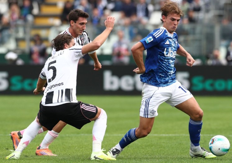 Прогноз и ставка на матч Парма – Комо