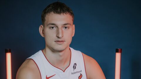 Никола Йович подписал с «Майами Хит» продление...