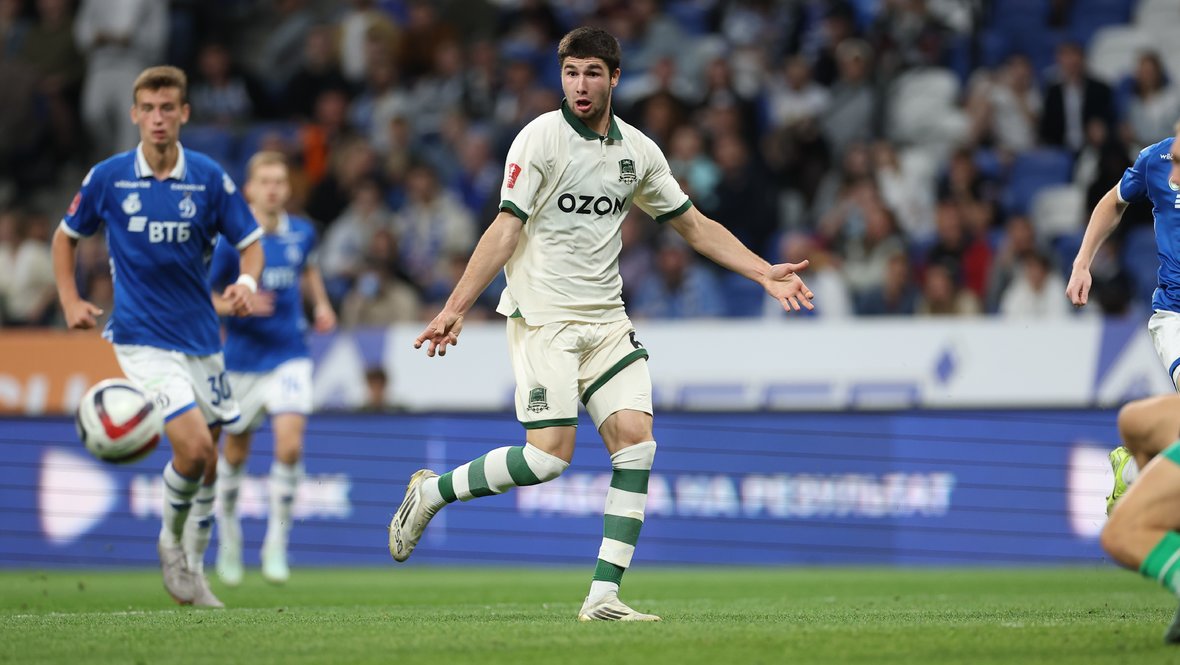 Динамо в матче против Краснодара