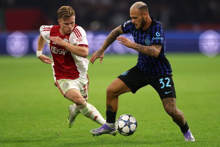 Противостояние Аякса и Интера в ЛЧ