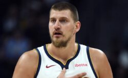 Никола Йокич меняет стиль: «Больше не кричу на судей»