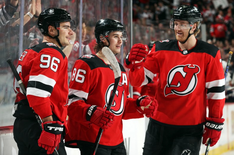 Прогноз на матч Нью-Йорк Айлендерс – Нью-Джерси 