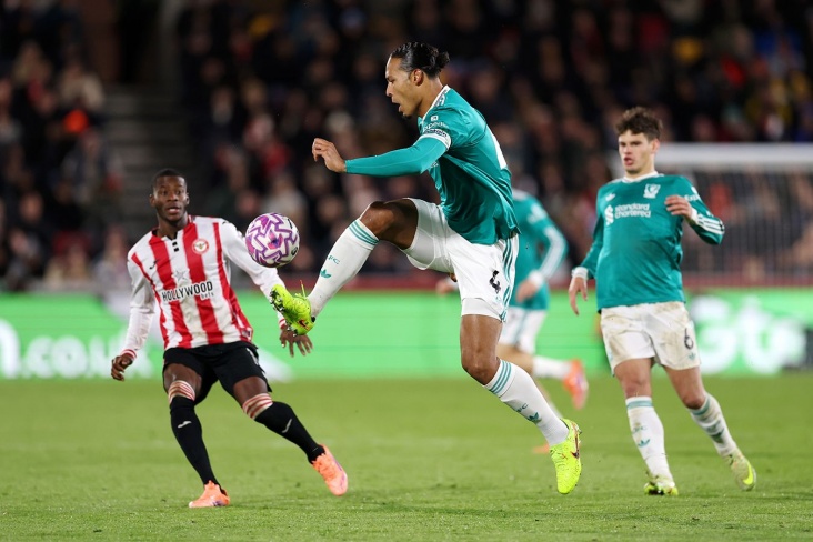 Противостояние между Брентфордом и Ливерпулем