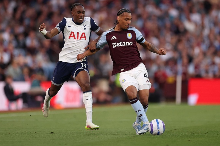 Матч между Астон Виллой и Тоттенхэмом