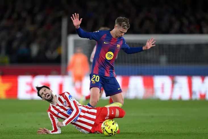 Противостояние между мадридским Атлетико и Барселоной